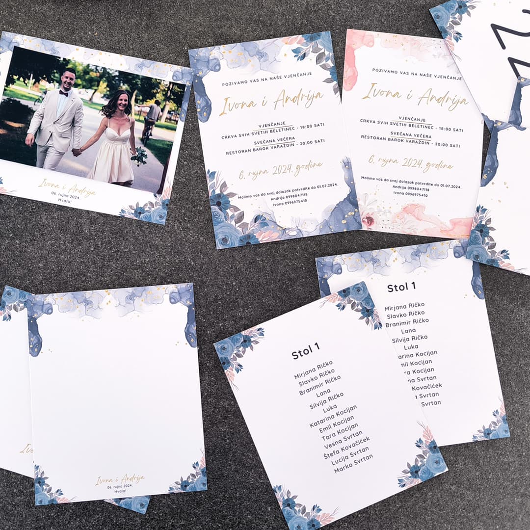 Prije konačne odluke, izrađeno je nekoliko varijanti kako bi mladenci mogli uživo vidjeti kako boje i papir funkcioniraju u kombinaciji.